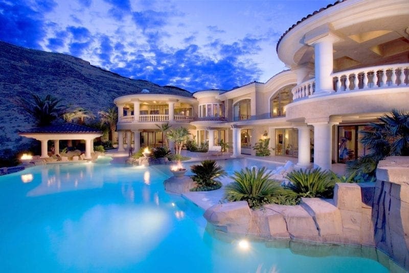 Las Vegas Luxury Real Estate / RE/MAX List For 1%